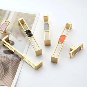 Poignées en alliage de zinc doré fantaisie avec incrustation de pierres scintillantes pour armoires de chambre personnalisées, poignées de meubles d'hôtel - Product Image 3