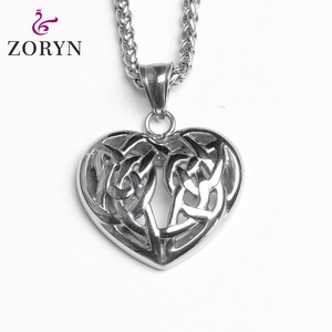 Pendentif Cœur Nœud Celtique en Acier Inoxydable, Bijou de Mode Viking Nordique Gothique Bohème en Acier Titane pour Hommes et Femmes - Product Image 1