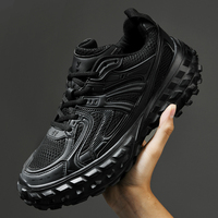 Vente en gros de baskets de luxe nouveau design, antidérapantes, à motif de pneu, mode homme, baskets de sport pour papa, respirantes, semelle intermédiaire en EVA, caoutchouc