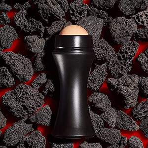 Rouleaux de <span class=keywords><strong>pierre</strong></span> <span class=keywords><strong>volcanique</strong></span> réutilisables portables pour le contrôle de l'huile faciale Outil de beauté T-zone pour les soins de la peau Avantages raffermissants - Product Image 2