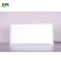 Panneau LED de plafond 300x600mm pour éclairage de toit, alternative verte à la puits de lumière intérieur, puits de lumière LED solaire avec télécommande