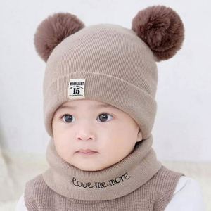 Ensemble bonnet et écharpe tricotés unisexe pour enfants, noirs avec pompon, style image, pour la plage et les affaires - Product Image 4