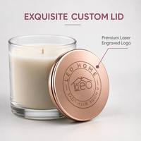 Luxuriöse Minimalistische Klare Dickglas-Duftkerze aus Sojawachs mit Poliertem Roségold-Verschlussdeckel, Vorgepackt in Beiger Quadratischer Geschenkbox mit Satinband