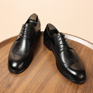 Nouvelles chaussures en cuir véritable pour hommes rétro classiques de style printemps pour les occasions formelles d'affaires - Product Image 1