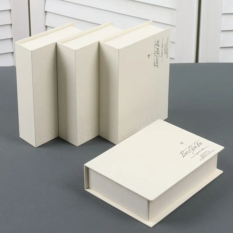 Caixas de presente estilo livro de papelão cor bege com design luxuoso