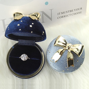 Christmas Jewelry Box Gypsophila Ring Necklace Bow Cross Border Spherical Hinged Lid Packaging - Product Image 2