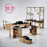 Ensemble de 5 pièces de Pilates classique en chêne commercial : Reformer, Cadillac, Table Trapèze, Chaise Wunda, Ladder Barrel, Correcteur de colonne vertébrale pour studio