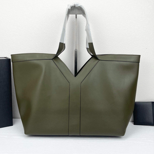 กระเป๋าถือและสะพายไหล่ผู้หญิงทรงวีแฟชั่นใหม่ หนังแท้ หนังวัว กระเป๋าสะพายข้าง กระเป๋าใต้วงแขนความจุขนาดใหญ่ - Product Image 3