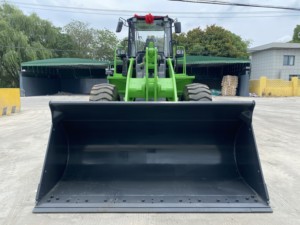 856E Skid Steer & <span class=keywords><strong>Front</strong></span> <span class=keywords><strong>Loader</strong></span> Listrik 5.5 Ton dengan Bucket 2.7-5.6m Efisiensi Tinggi untuk Pelabuhan dan Halaman - Product Image 6