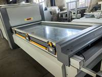 Machine de laminage sous vide pour le travail du bois avec pompe, facile à utiliser pour les portes de meubles