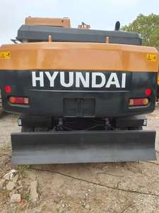 Excavatrice sur roues Hyundai 150W-9 de 15 tonnes avec moteur Cummins, boîte de vitesses et pompe d'origine, d'occasion en Corée, à vendre - Product Image 4