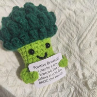 Wowei fait à la main mignon en peluche jouets porte-clés fil doux poupées positif pomme de terre Crochet légumes en gros enfants sacs-cadeaux PP remplissage