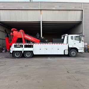 Camión Grúa de Servicio Pesado HOWO NX 6x4 de 25 Toneladas con Plataforma y Elevador Combinados para Rescate en Carreteras Urbanas y Remolque de Vehículos Ligeros - Product Image 6