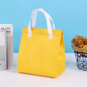 Sac isotherme réutilisable personnalisé en non-tissé avec logo promotionnel pour livraison à emporter - Product Image 3