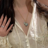 Nouveau Collier Pendentif Trèfle et Gourde en Émail Bleu Chinois Rétro 2026, Ensemble Chaîne de Clavicule Délicate et Tendance