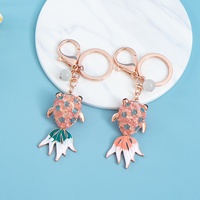 Porte-clés créatif en alliage de zinc, motif poisson rouge, incrusté de pierre œil-de-chat et strass, pendentif de voiture brillant, décoration de luxe, cadeau pour femme