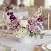 Coffret de fleurs artificielles en soie faites à la main avec feuilles pour les centres de table de mariage et de fête nuptiale