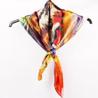 Ventes directes d'usine vente chaude 100% foulards carrés en soie en gros/personnalisé bas prix mode foulard en soie pure pour les femmes