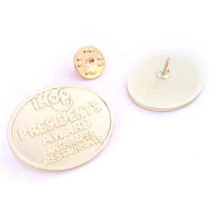 Vente en gros d'une épingle à <span class=keywords><strong>livre</strong></span> en émail créative serpent étoile soleil lune rose épingles à <span class=keywords><strong>livre</strong></span> punk foncé amoureux épingle cadeau - Product Image 1