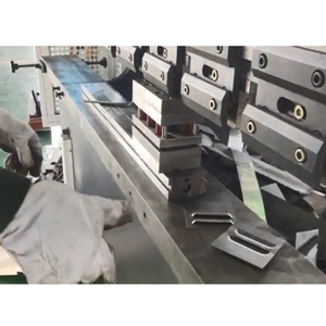 Stanz werkzeug für Abkant presse zur Herstellung von Lamellen-/Lamellen stanz werkzeugen - Product Image 6