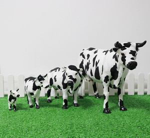 Modèle de vache de simulation, ornements d'animaux vache, jouets de poupée pour enfants, décoration de scène de <span class=keywords><strong>ranch</strong></span> de supermarché, grande vache - Product Image 2