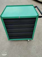 Chariot de rangement mobile en acier SPCC personnalisable avec système de verrouillage à clé 705x305x790mm Capacité de charge de 150 kg