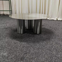 Table basse en acier inoxydable brossé argenté, style haut de gamme, finition mate brossée, table basse.