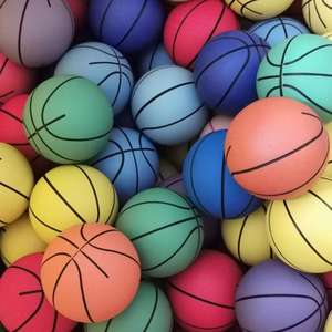 Giocattolo per Animali Domestici a Forma di Auto 6CM per Cani e Gatti - Product Image 3