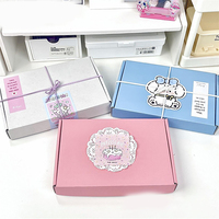 Boîte d'expédition en carton ondulé pliable en gros, taille et couleur personnalisées, logo estampé à chaud, emballage plat pour l'expédition de cadeaux