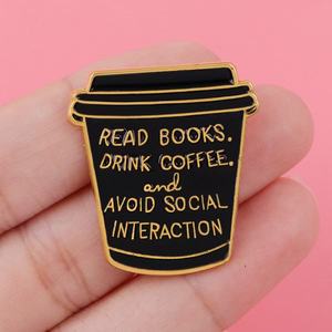 Épinglette en métal antique de la série English Quote, en alliage de zinc nickel noir, imprimée UV, motif Livres et Café, accessoire de mode - Product Image 1