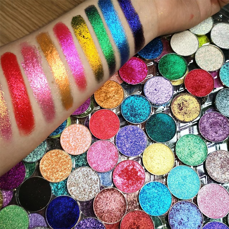 Grosir palet Eyeshadow Label pribadi DIY kosmetik Multichrome Duochrome Eye Shadow berpigmen tinggi Make up tahan lama OEM