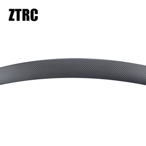 สปอยเลอร์หลังวัสดุคาร์บอนไฟเบอร์แท้แบบด้าน รุ่น Y P Style สำหรับรถยนต์ปี 2025-2026 - Product Image 5