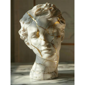 Sculture Nordiche di Maschere Umane Antiche per Decorazione di Taverne e Caffè, Anche come Pezzi da Terra - Product Image 1