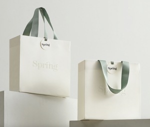 Biểu Tượng Tùy Chỉnh <span class=keywords><strong>Kraft</strong></span> Giấy Túi Xách Cao cấp Quần Áo Bao Bì Túi Cán Bóng Nhà Máy Bán Hàng Trực Tiếp Cho Nến Dập Nổi - Product Image 2