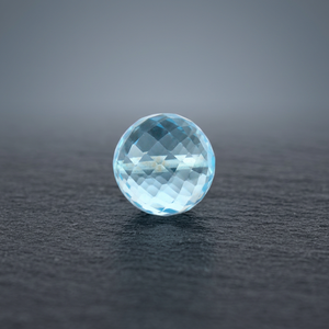 Topacios Azules Cielo Natural, Gemas Sueltas de 8mm en Forma de Bola, Facetadas, con Medio Orificio, Certificadas por Terceros, Marca Gopika, Venta al Por Mayor - Product Image 3