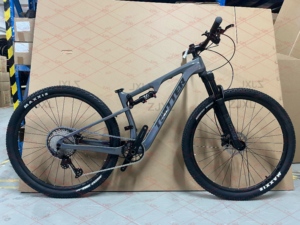 Vélo de montagne à <span class=keywords><strong>suspension</strong></span> Softail M6100 12 vitesses, cadre en fibre de carbone, fourche en alliage de magnésium, frein à huile, <span class=keywords><strong>suspension</strong></span> double tout-terrain - Product Image 1