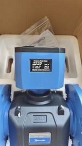 IP68 bảo vệ LCD hiển thị Carbon thép siêu âm Đồng hồ nước cho nhiệt độ nước giám sát - Product Image 5