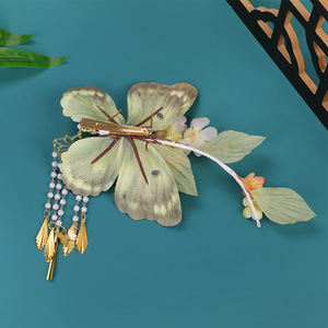 Nouvelle collection Printemps 2025 : Pince à cheveux originale de style antique, faite main, avec pampille papillon verte, pour maquillage et coiffure Hanfu - Product Image 2