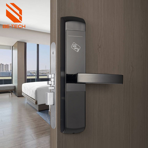 एल्यूमीनियम मिश्र धातु धातु खत्म मैट ब्लैक इलेक्ट्रॉनिक स्मार्ट लकड़ी दरवाजा लॉक आरफिड कार्ड क्लाउड आयातित कार्ड - Product Image 1