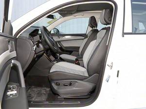 VM Tharu 2025 新款 <span class=keywords><strong>Edge</strong></span> 300TSI 高配版 1.5-2.0L 涡轮自动 SUV 带全景天窗 R17 左侧摄像头 - Product Image 5