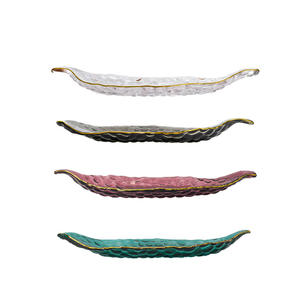 <span class=keywords><strong>Assiette</strong></span> en verre créative à bord doré de luxe léger, style nordique, grande <span class=keywords><strong>assiette</strong></span> à sushi irrégulière, plateau en verre pour le salon - Product Image 5