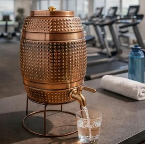 Distributeur d'eau en cuivre Matka avec robinet, finition martelée - Distributeur d'eau en cuivre pur, style vintage, grande capacité - Product Image 2