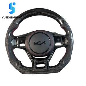 Volant de voiture en fibre de carbone forgé sur mesure avec LED pour <span class=keywords><strong>Kia</strong></span> K5 <span class=keywords><strong>GT</strong></span> <span class=keywords><strong>Line</strong></span> Optima4 Forte Chauffant 2022 2025 2026 Cerato Seltos <span class=keywords><strong>Sportage</strong></span> - Product Image 3