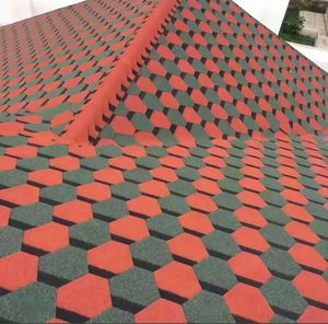 Bardeaux d'asphalte laminés bleus en fibre de verre écologiques, échantillons gratuits, tuiles de toiture extérieures imperméables, <span class=keywords><strong>prix</strong></span> par mètre carré Chine - Product Image 1