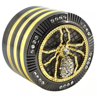 JUJI vente en gros de moulins à herbes diamètre 52mm alliage de zinc mode petit animal insertion diamant araignée broyeur d'herbes pour cadeau