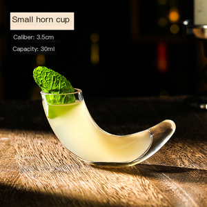 Bicchieri da Cocktail creativi con Design minimalista bicchieri da Cocktail in Tequila in vetro a forma di corno personalizzati - Product Image 4