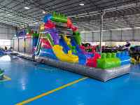 Parcours d'obstacles gonflable sur le thème des blocs de construction, aire de jeux gonflable commerciale pour enfants avec toboggan pour location événementielle