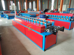 Machine <span class=keywords><strong>de</strong></span> formage <span class=keywords><strong>de</strong></span> rouleaux <span class=keywords><strong>de</strong></span> lamelles <span class=keywords><strong>de</strong></span> <span class=keywords><strong>volet</strong></span> <span class=keywords><strong>roulant</strong></span> personnalisée pour acier galvanisé - Product Image 3