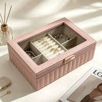 Élégante boîte à bijoux en velours avec couvercle en verre transparent, organisateur personnalisé pour colliers et bagues, boîte de rangement professionnelle pour cadeaux