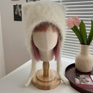 Chapeau d'ours Lei Feng en peluche mignon pour femme avec protection des oreilles chaude pour l'automne/hiver, cordon de serrage, fibres acryliques douces et cirées - Product Image 4